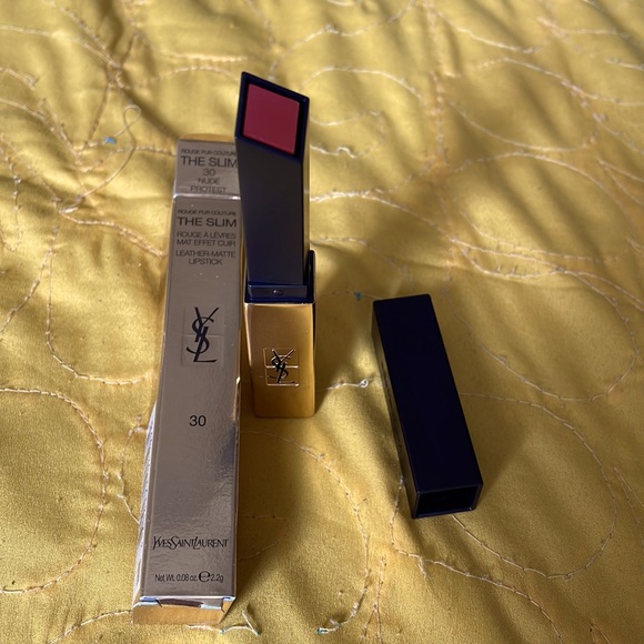 YSL SLIM ROUGE A LEVRES LIPSTICK - Picture 3 of 3